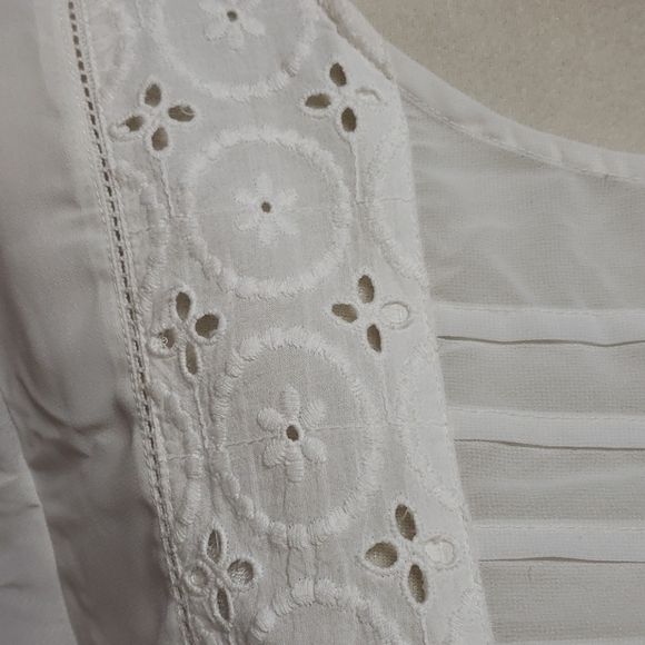 Sweet Magnolia Semi Sheer White Tunic NWOT - Picture 6 of 14